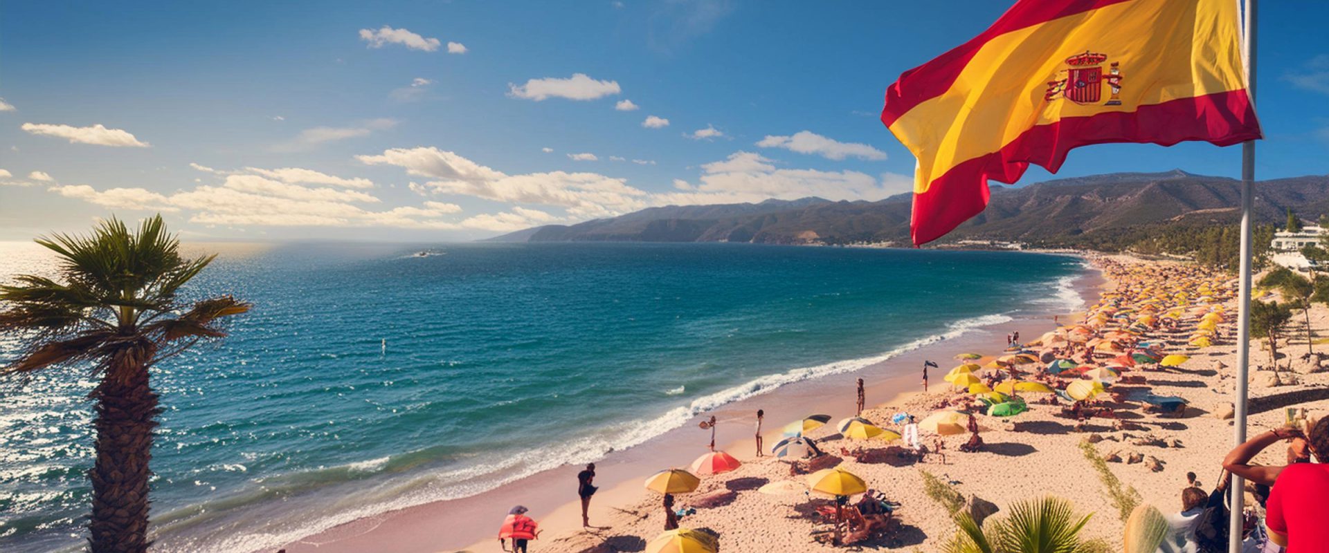 spanien-flagge-am-sandstrand-im-urlaub-und-viele-urlauber-am-strand